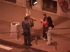 A barna hajú pornó f ...