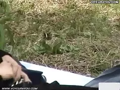 Egy fiatal férfi sze ...