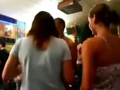 Pornó videók a vezet ...